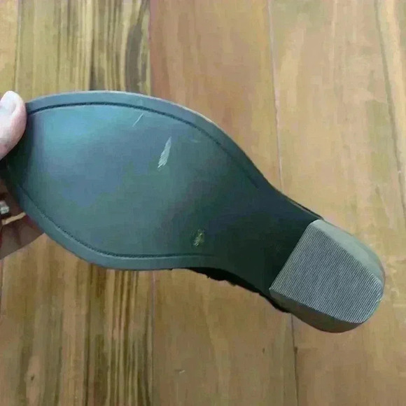 NWOT Vince Camuto heels - Picture 7 of 10